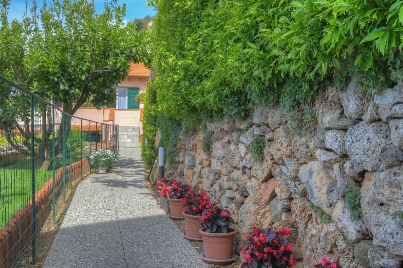 La Locanda Di Cucco Finale Ligure Eksteriør billede